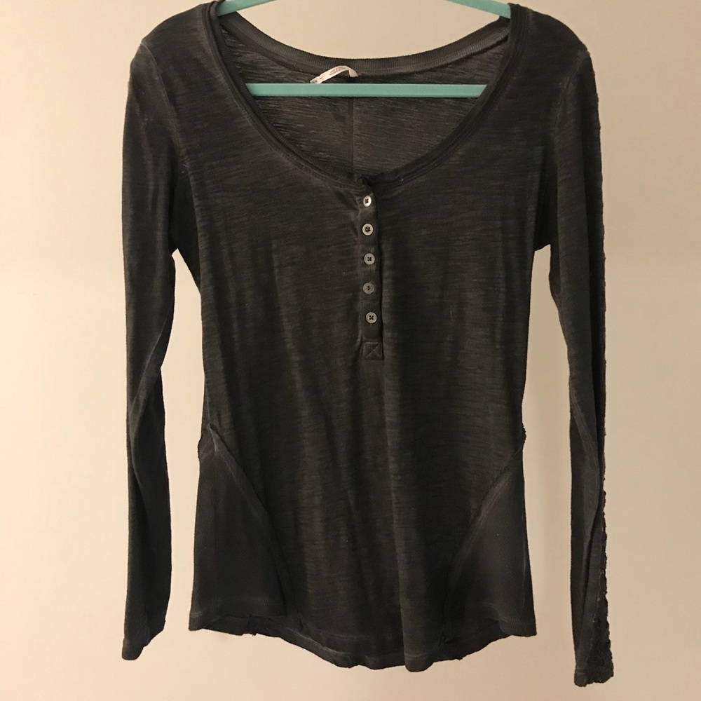 Free people gray Henley, lace sleeves detail.